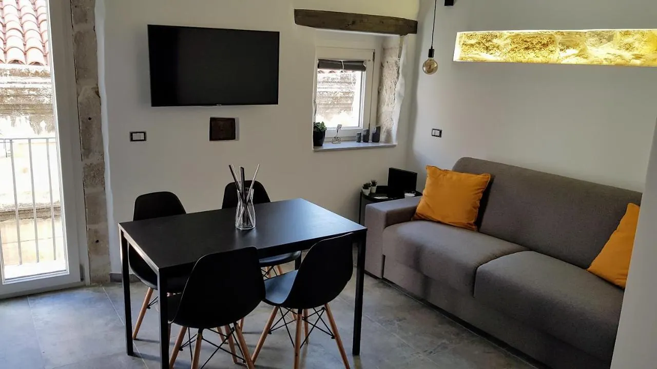 Cavour 45 - Ortigia Apartments Syracuse Italy